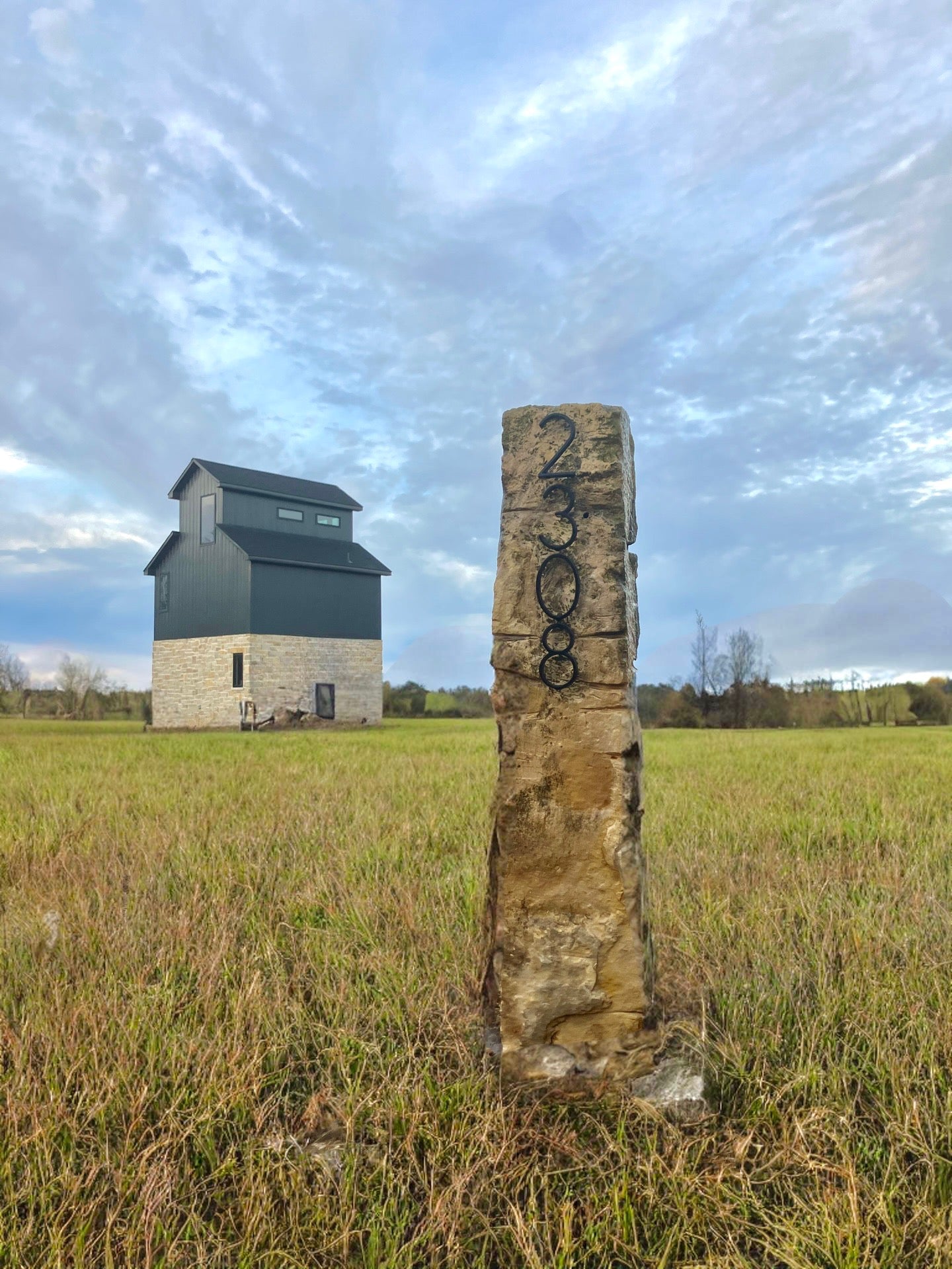 Historic Post Rock Address Marker (Metal Characters)